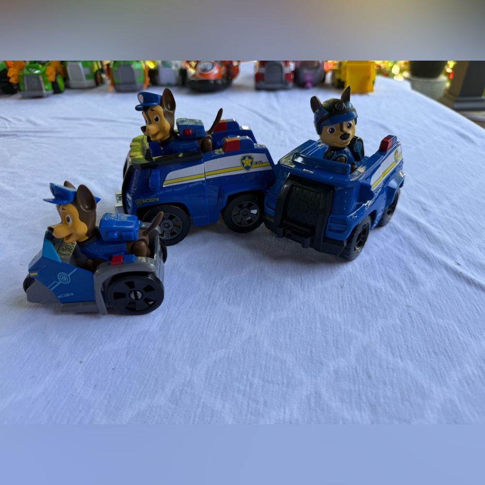 Paw Patrol Chase police car and figure Nick.Jr